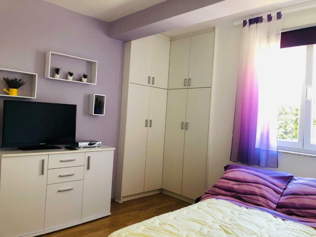 Apartman Nekic เซรส ภายนอก รูปภาพ
